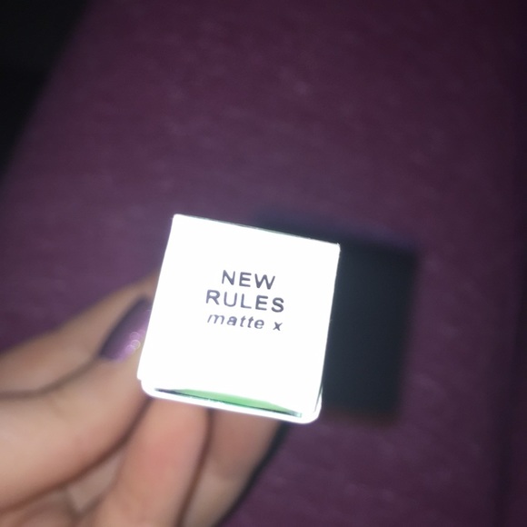 Lippie Stix - Picture 3 of 4